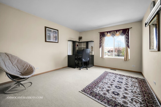 Building Photo - 1058 Delta Dr