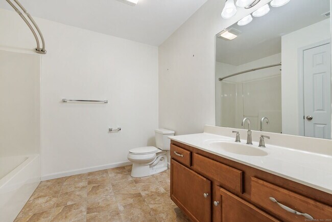 Building Photo - 38 Brighton Park Way