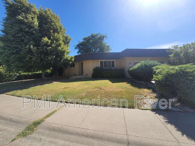 Building Photo - 977 Briarcrest Way