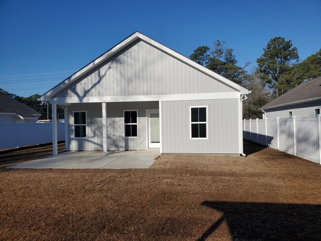 Building Photo - 170 Norris Rd