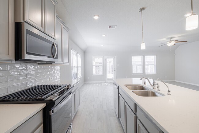 Building Photo - 1130 Muscadine Hollow Ln