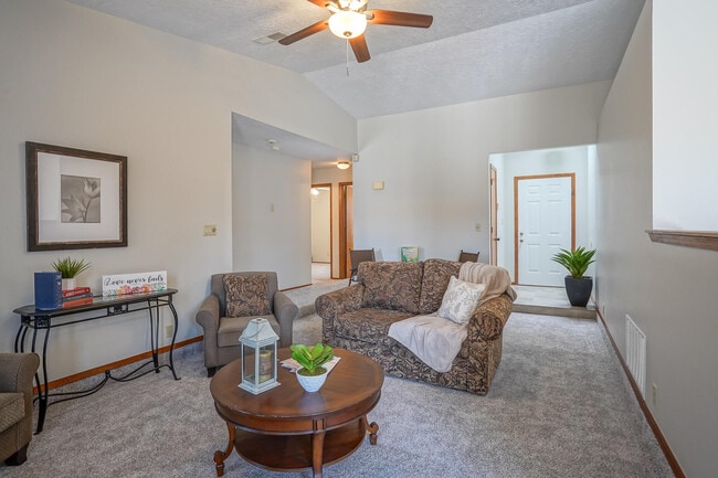 Building Photo - 5609 Wingate Ave NW