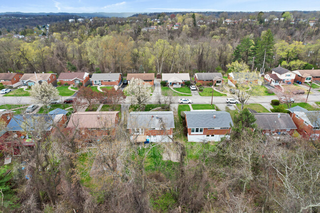 Building Photo - 370 Princeton Dr
