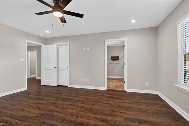 Building Photo - 844 Workwood Rd
