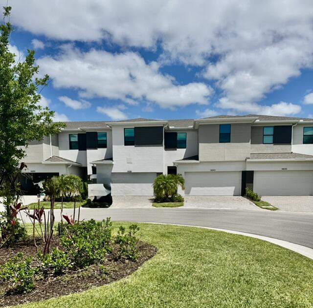 Building Photo - 14043 SW Thorens Dr