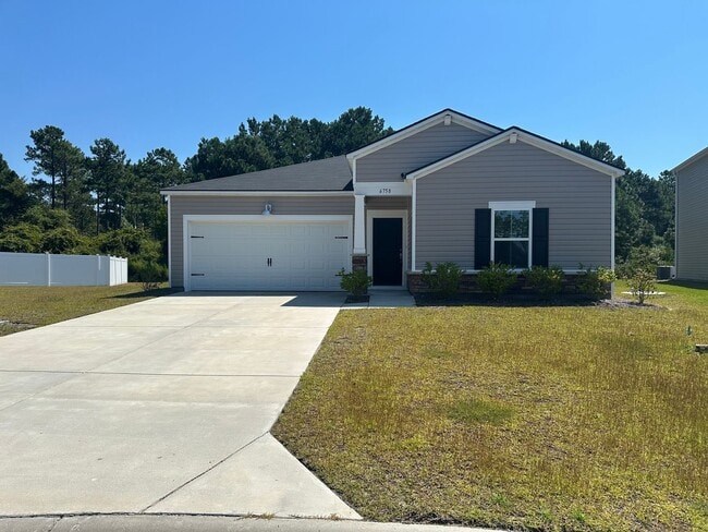 Primary Photo - AMAZING LOCATION - 10 Minutes from both Su...