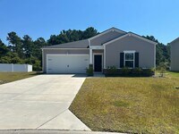 Building Photo - AMAZING LOCATION - 10 Minutes from both Su...