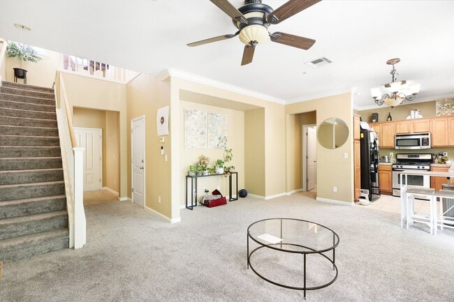 Building Photo - *MOVE IN SPECIAL: $500 OFF FIRST MONTH RENT* 3 BED 2.5 BATH TOWNHOME IN THE VILLAGES OF SHASTA VI...