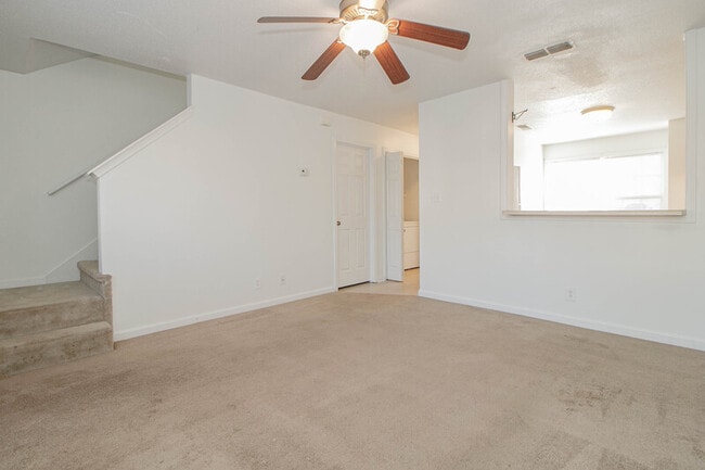 Building Photo - 299 Raleigh Dr