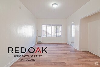 Building Photo - 2850 1/4 Leeward Ave-107