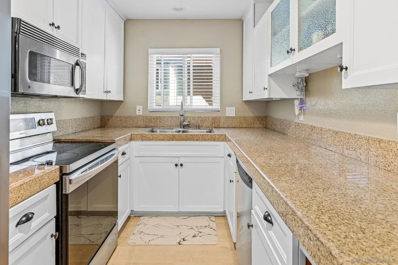 Building Photo - 10429 Caminito Rimini