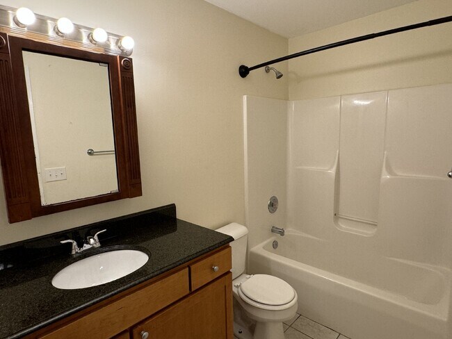 Building Photo - 3 BD/2 BA - Two Story Home in Mid-town Wil...