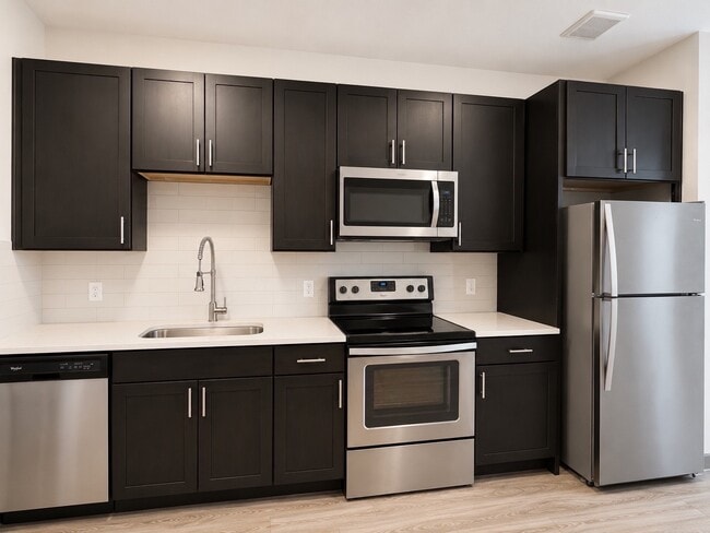 Building Photo - 1111 N Durham Dr