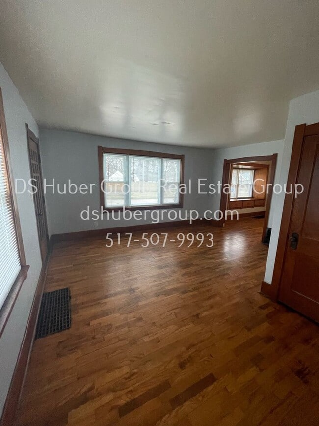 Building Photo - 805 Comfort St