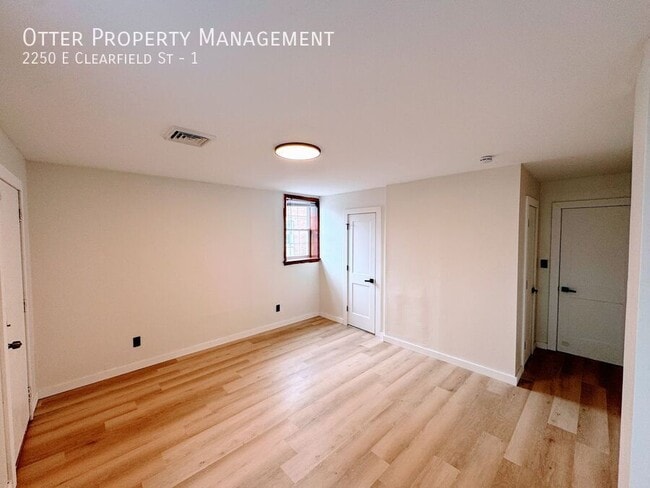 Building Photo - 2250 E Clearfield St