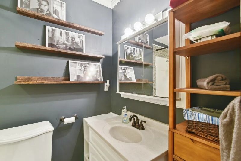 Building Photo - 4012 Frisse Ave