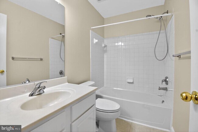 Building Photo - 16567 Bramblewood Ln