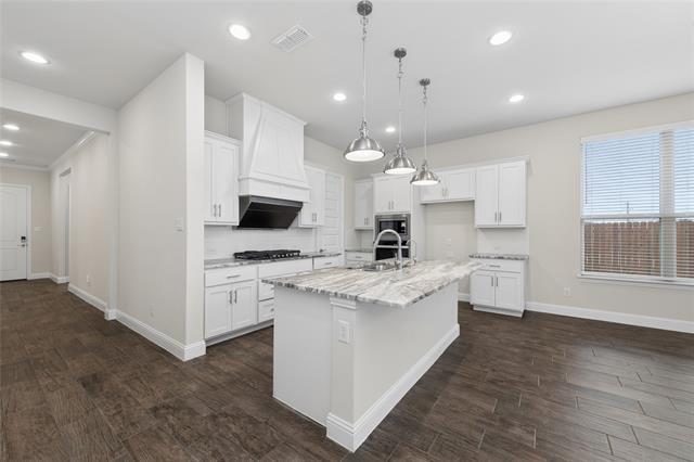 Building Photo - 3618 Clara Dr