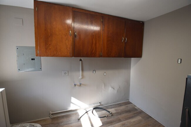 Building Photo - Baldwin/Lincoln Triplex