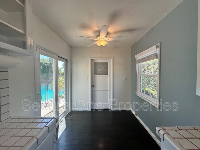 Building Photo - 340 W Spazier Ave