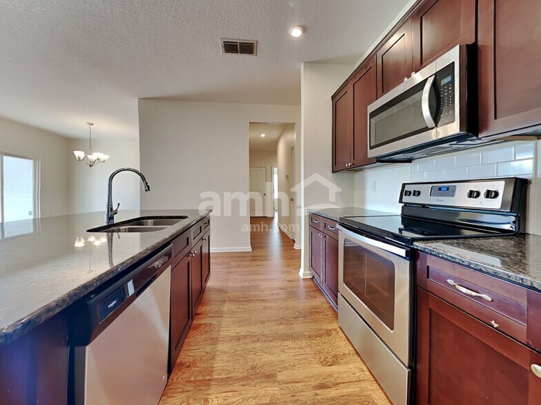 Building Photo - 8179 Radican Rd