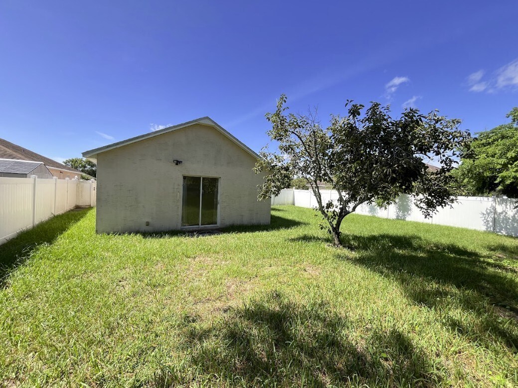 Building Photo - 11483 Kimberly Forest Dr