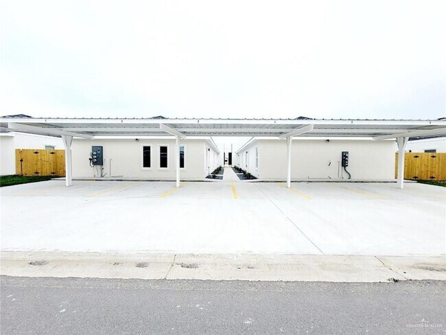 Building Photo - 3409 Fuerte Ave