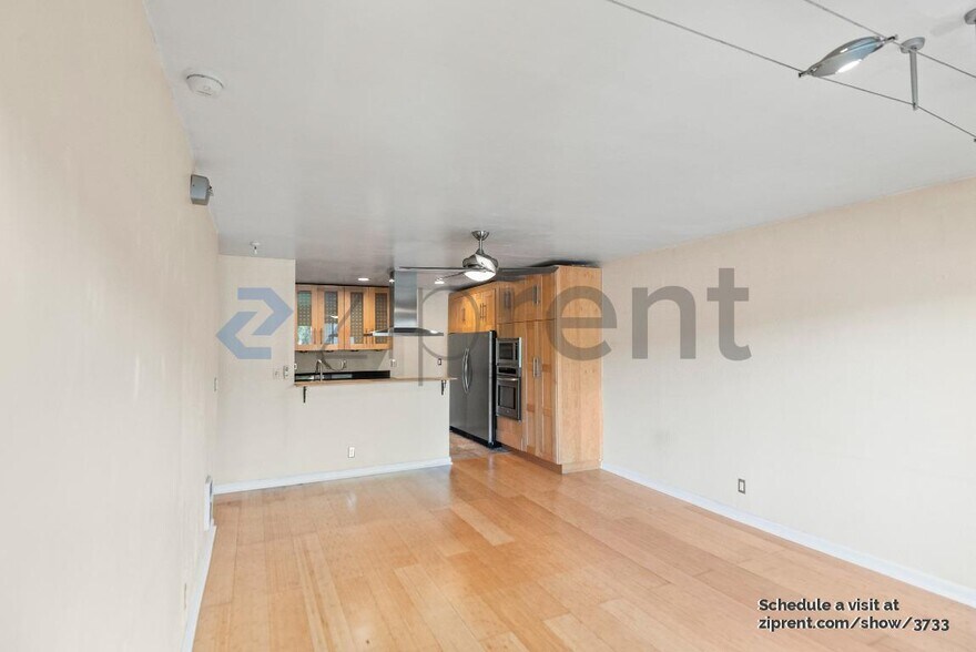 Building Photo - 955 Shorepoint Ct