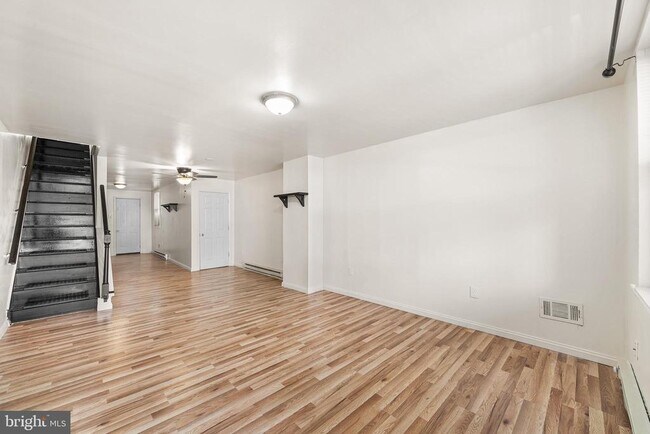 Building Photo - 5236 Harlan St