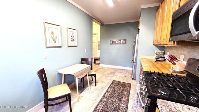 Building Photo - 1375 S 1st St