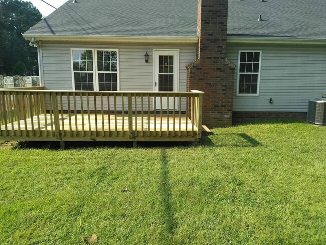 Building Photo - Ranch Home on Corner Lot with No HOA!