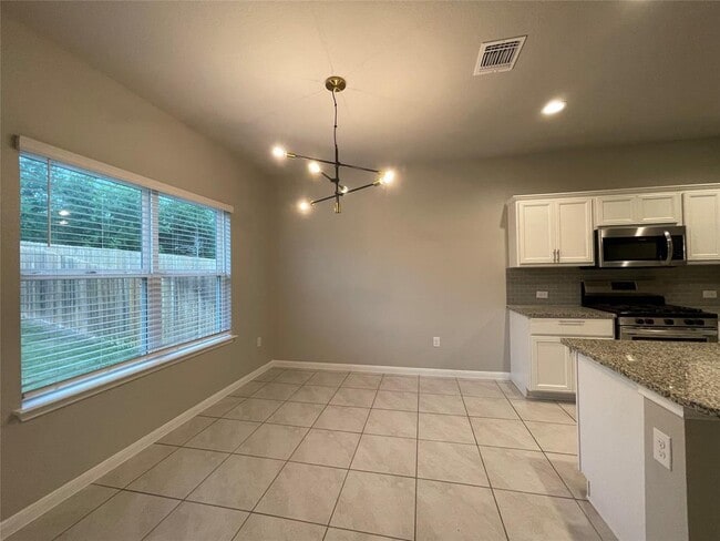 Building Photo - 6717 Ranchito Dr