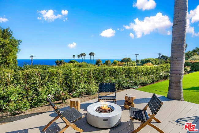 Building Photo - 26887 Sea Vista Dr