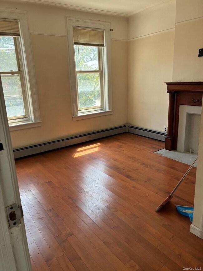 Building Photo - 107 Beadel St