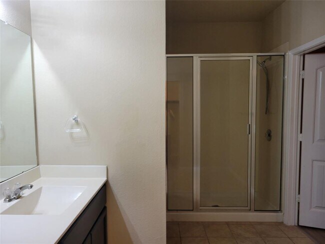 Building Photo - 11112 Dawes Pl