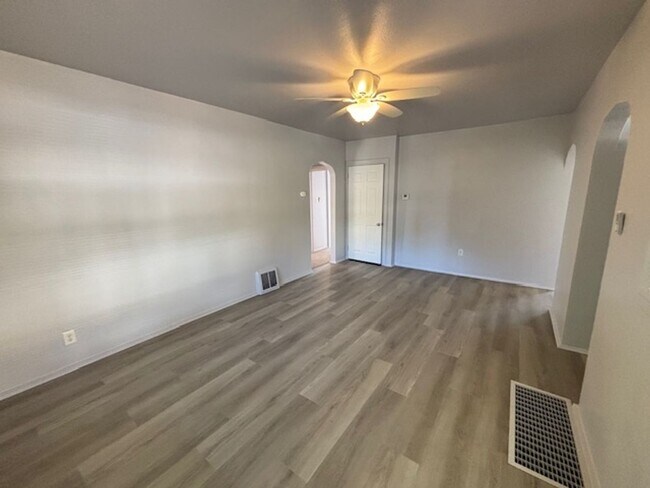 Building Photo - Beautiful Home for Rent