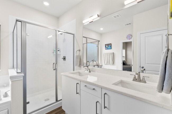 Building Photo - 6329 Mason Ct