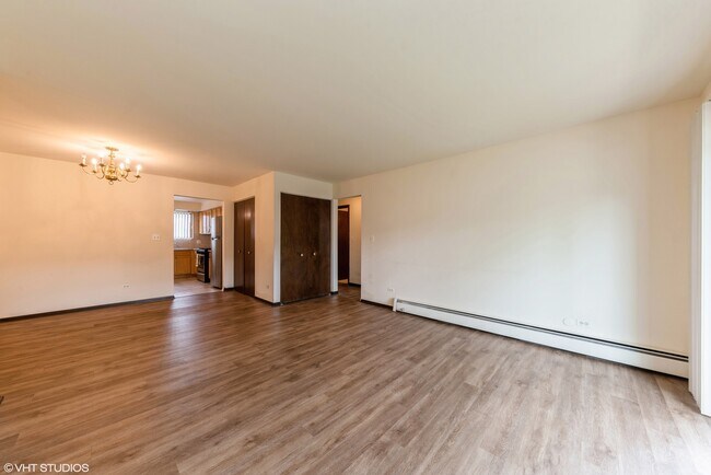 Building Photo - 909 S McKinley Ave