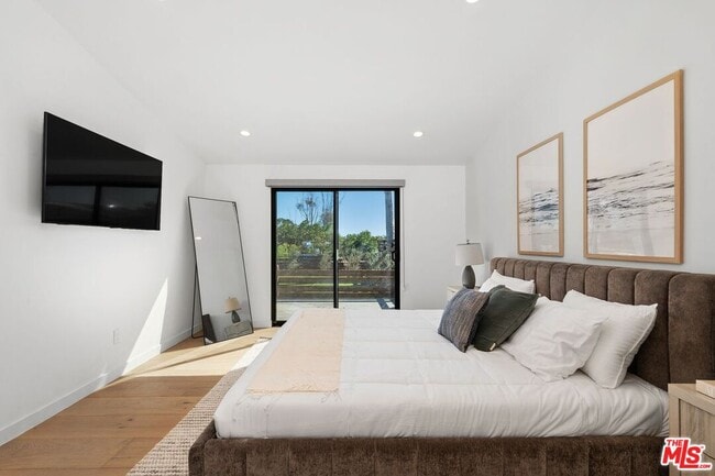 Building Photo - 27357 Pacific Coast Hwy