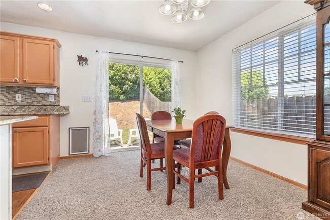 Building Photo - Beautiful Three Bedroom House in Lynden For Rent