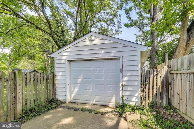 Building Photo - 3215 McComas Ave