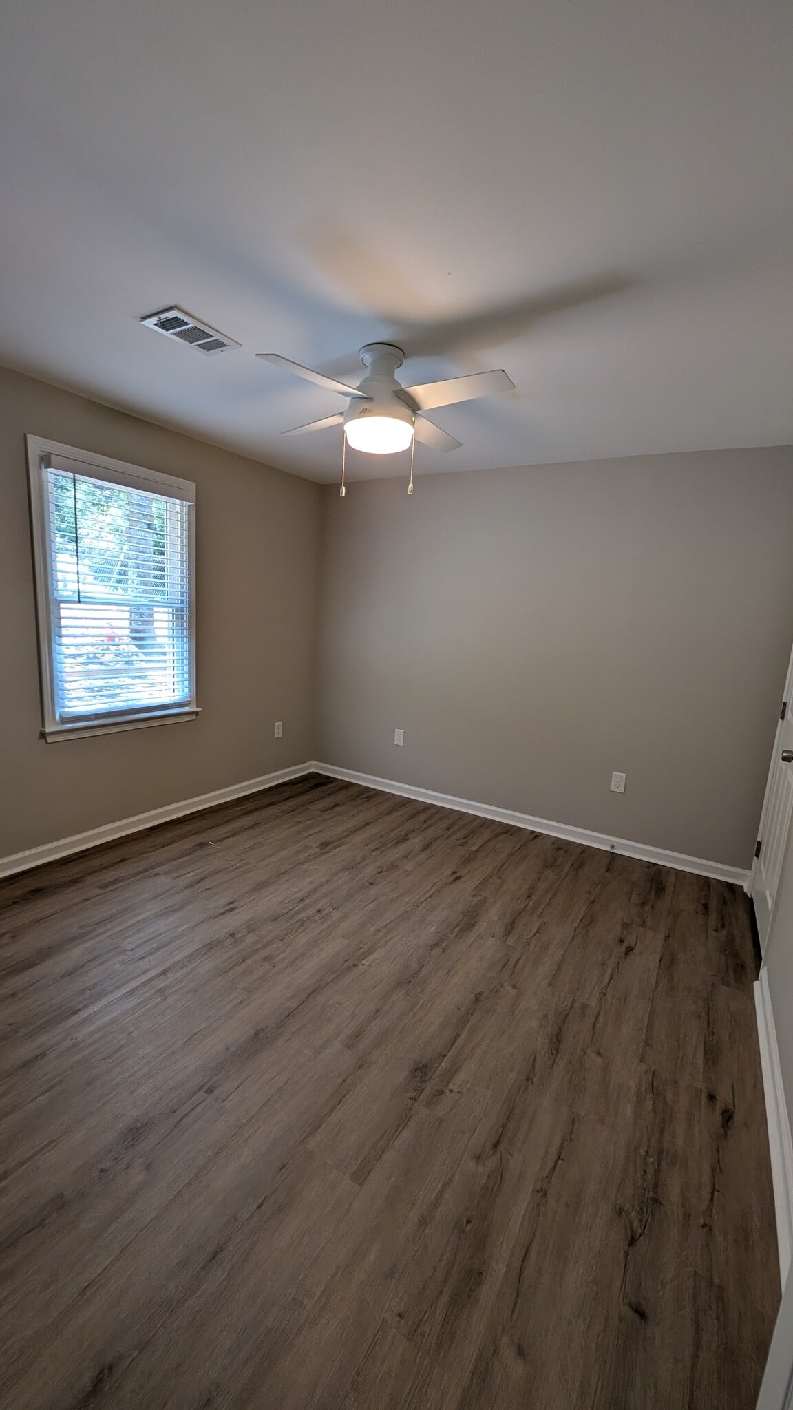 Primary Room - 540 Stell Rd