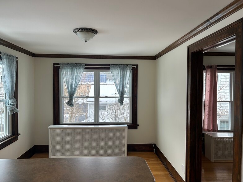 Dining Room - 414 Kenwood Ave