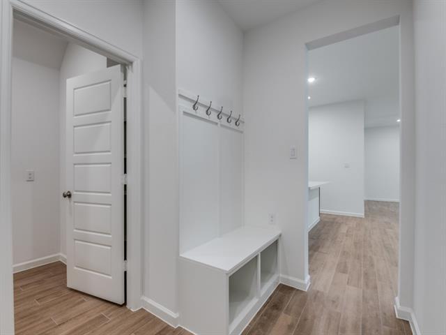 Building Photo - 4331 Hudson St