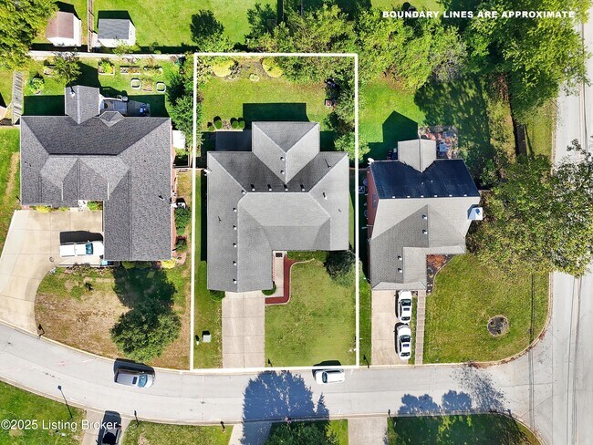 Building Photo - 12611 Bernay Pl