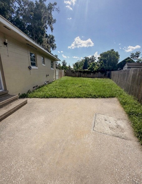 Building Photo - 3813 SW 22nd St