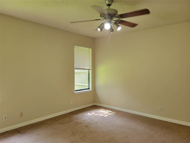 Building Photo - 1703 Provident Ln