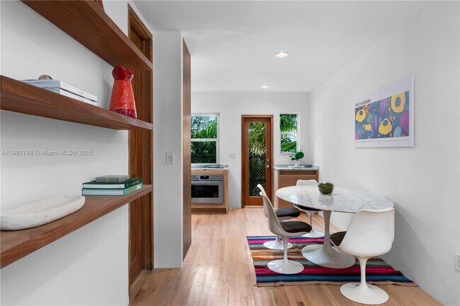 Building Photo - 226 Jefferson Ave