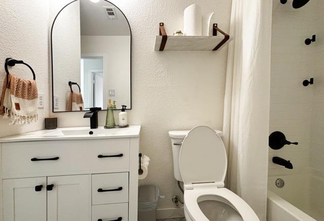 Building Photo - 5624 Victory Gallop Dr