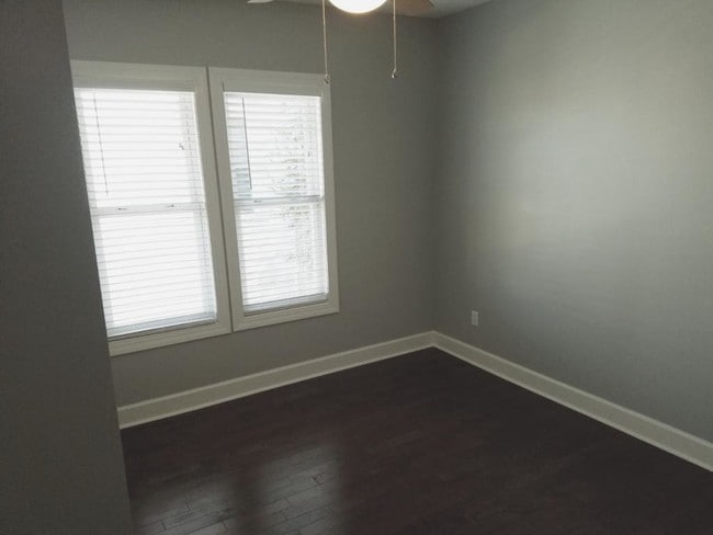 Building Photo - 2711 1st Ave